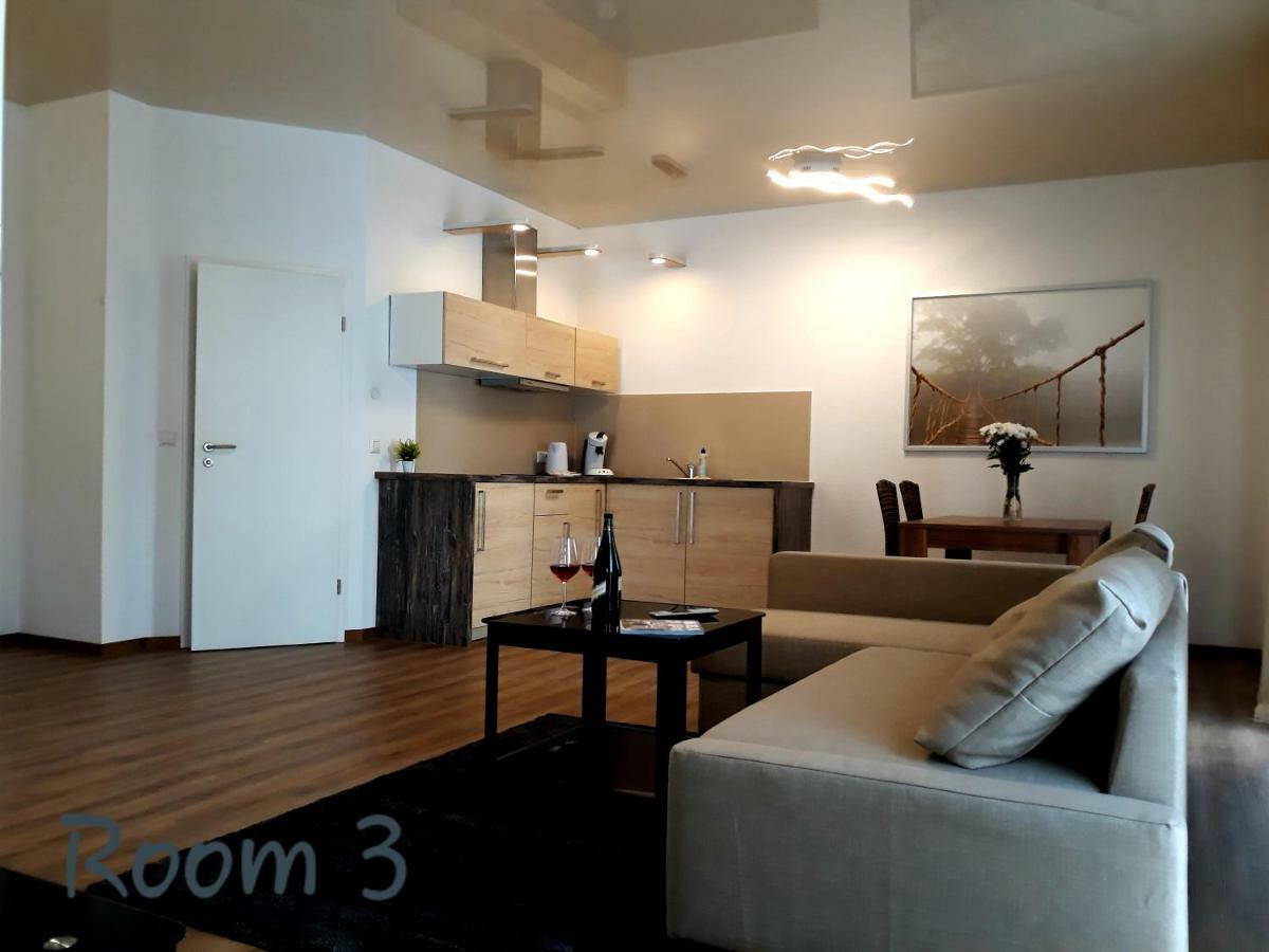 Modernes Apartment Metzingen Mittelstadt Exterior foto